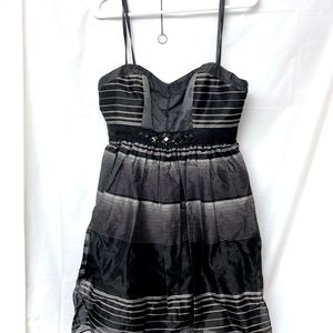 BCBG BLACK STRIPED SILK DRESS SIZE 6 NWT $318.00
